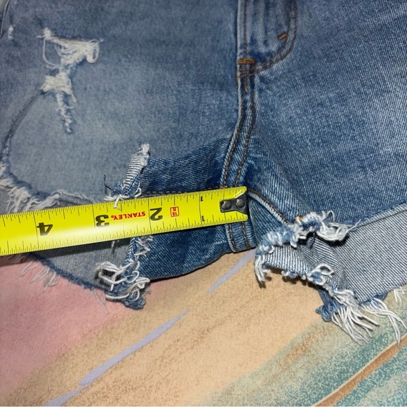 Abercrombie and Fitch High Rise Mom Short mid rise curve love size 6 / 28 - Picture 6 of 6